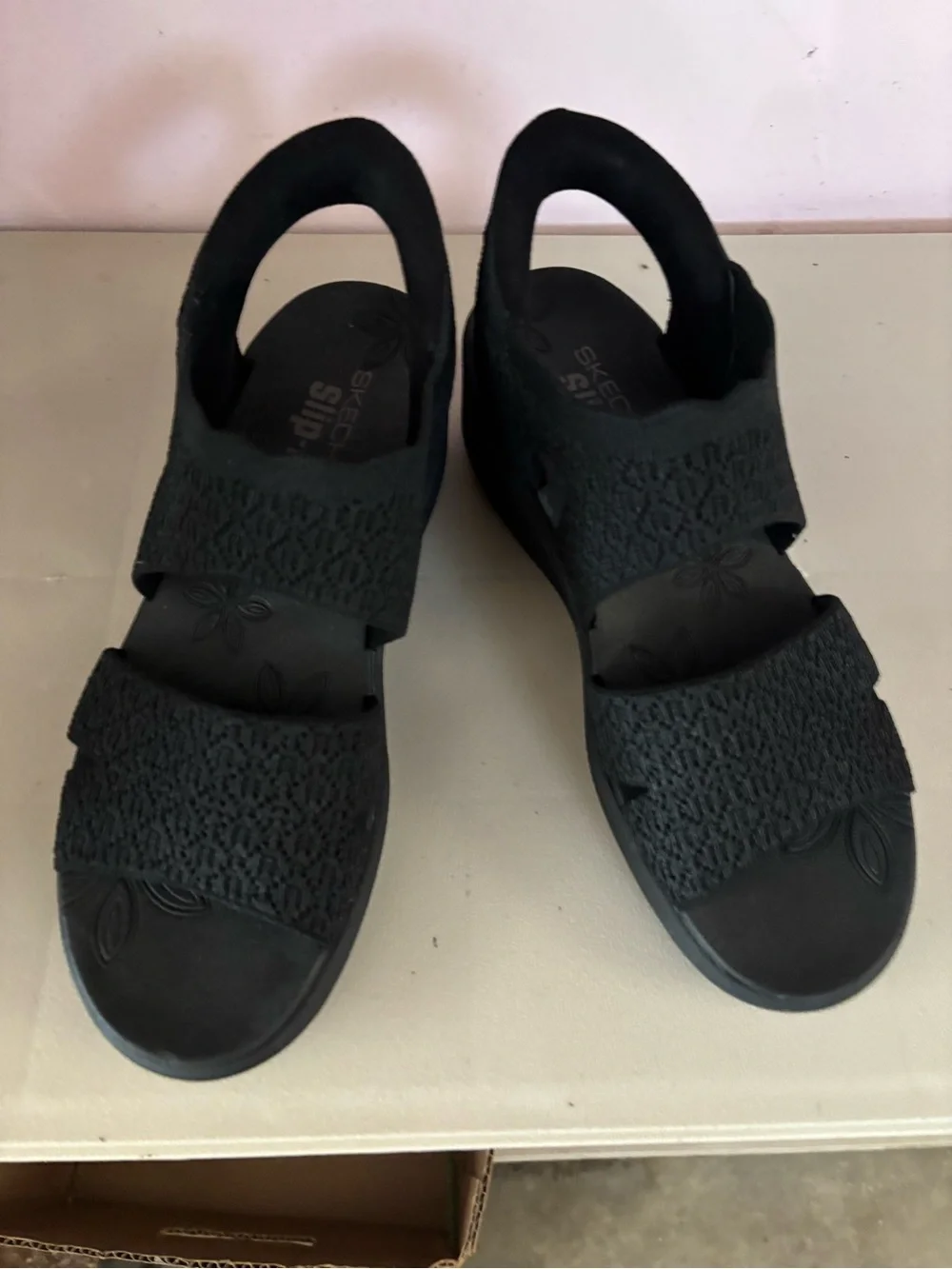 Skechers  Women's Pier-Lite-Slip On Sandals in black